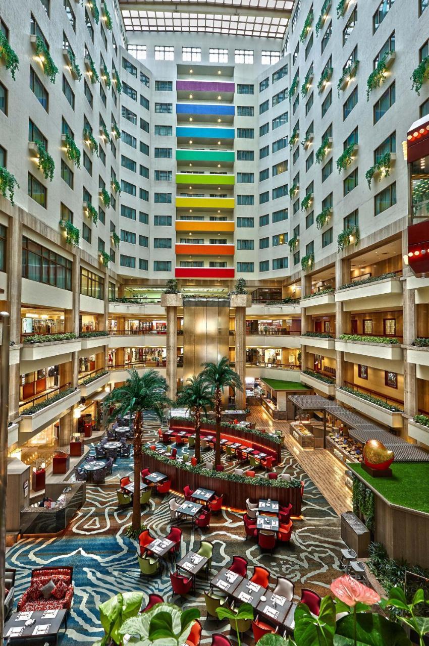 The Howard Plaza Hotel Тайбэй Экстерьер фото The interior of the hotel